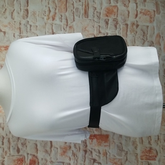 Wilson Leather Bum Bag - Picture 3 of 16